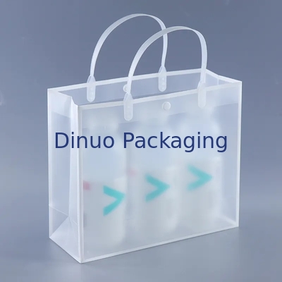 Đóng gói hàng may mặc Túi nhựa PVC trong suốt có nút và tay bằng nhựa