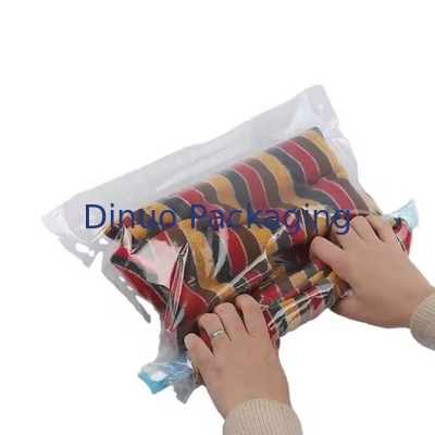 Tay nhấn du lịch túi lưu trữ chân không Cuộn lên túi không gian chân không