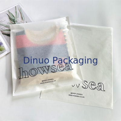 As Customized Sizes Custom Paper Bags with Self Adhesive Seal and Smooth Surface Finish