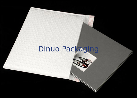 Phong bì bong bóng trắng Poly Bubble Mailers Tự niêm phong cho sách / DVD / Quà tặng