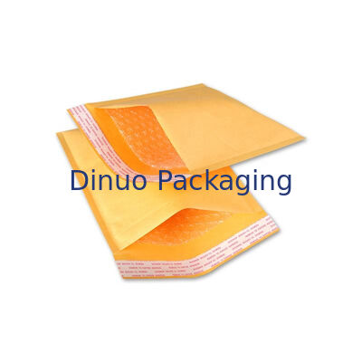 Phong bì có đệm tự dán kín dày 3 đến 4mm được thiết kế với vật liệu bên trong có nhiều bọt khí đảm bảo bảo vệ gói hàng